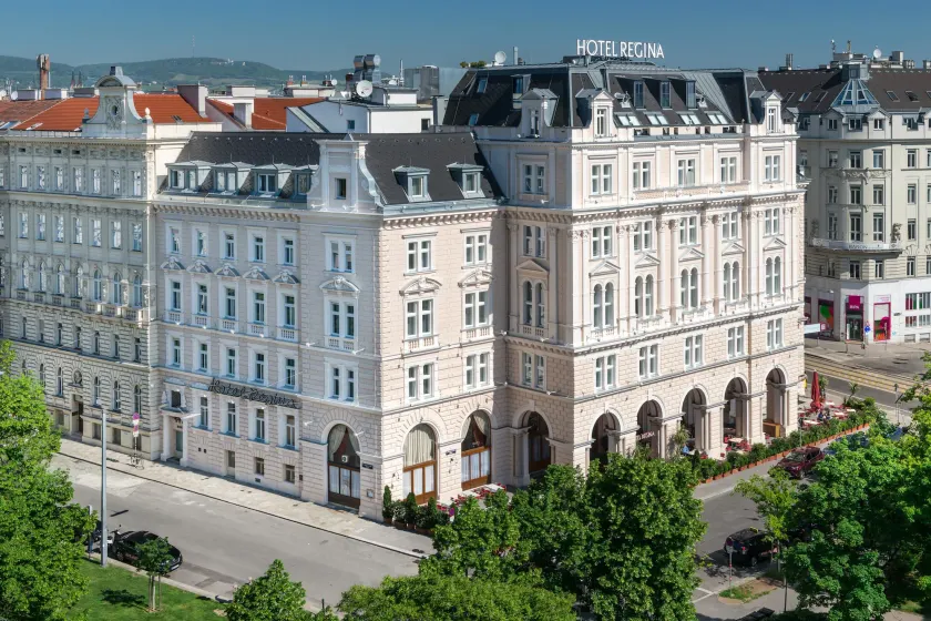 Hotel Regina - Image 1