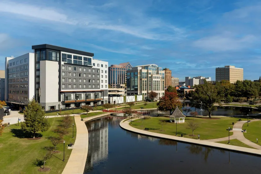 Trilogy Hotel Huntsville, Autograph Collection - Image 1