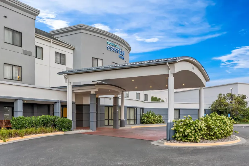Sonesta Essential Junction City - Image 1