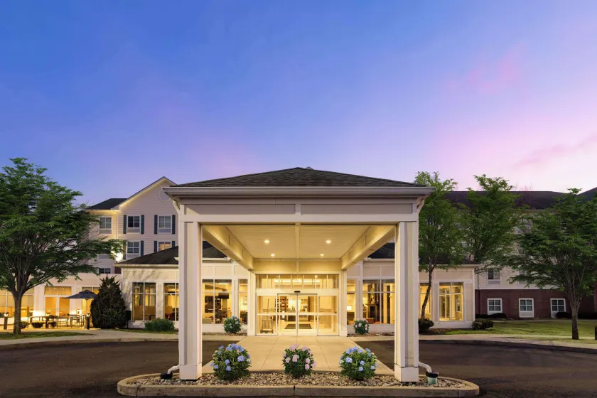 Hilton Garden Inn Milford - Image 1