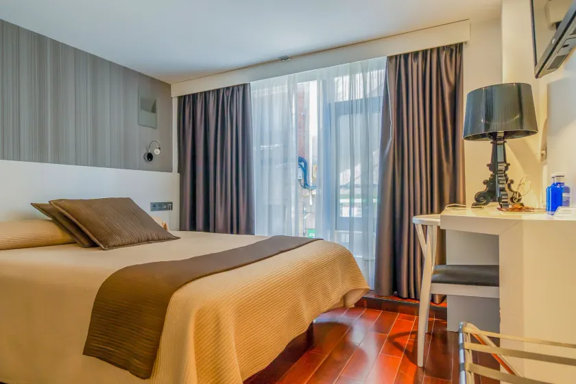 Hotel Apolonia Soria - Image 1