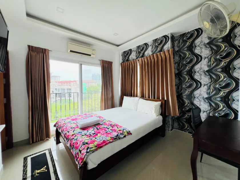  Patumnak Beach Guesthouse - Image 1