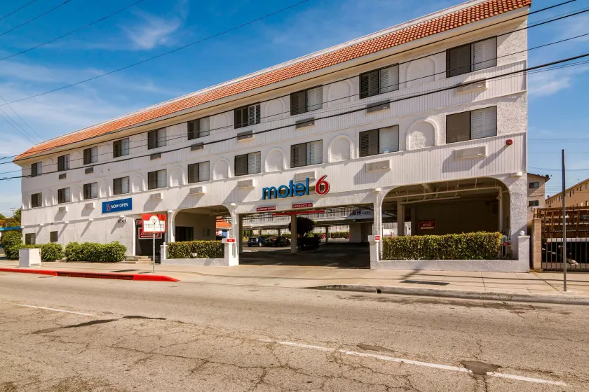 Motel 6 Monterey Park - Image 1