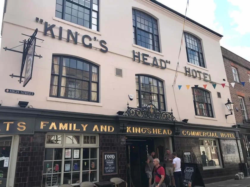 The Kings Head Hotel - Image 1