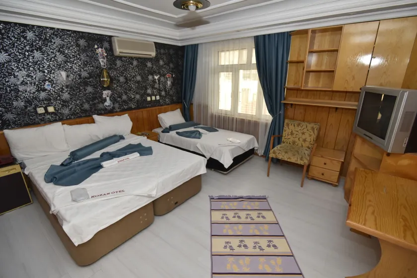 Kozan Hotel - Image 1