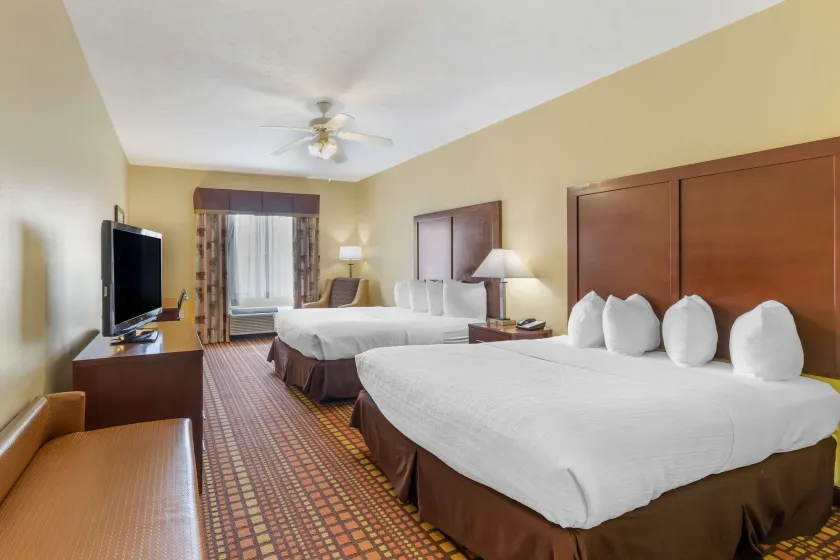 Best Western Plus Gadsden Hotel & Suites - Image 1