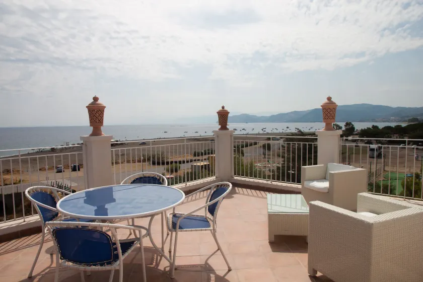 Yachting Club Mare - Image 1
