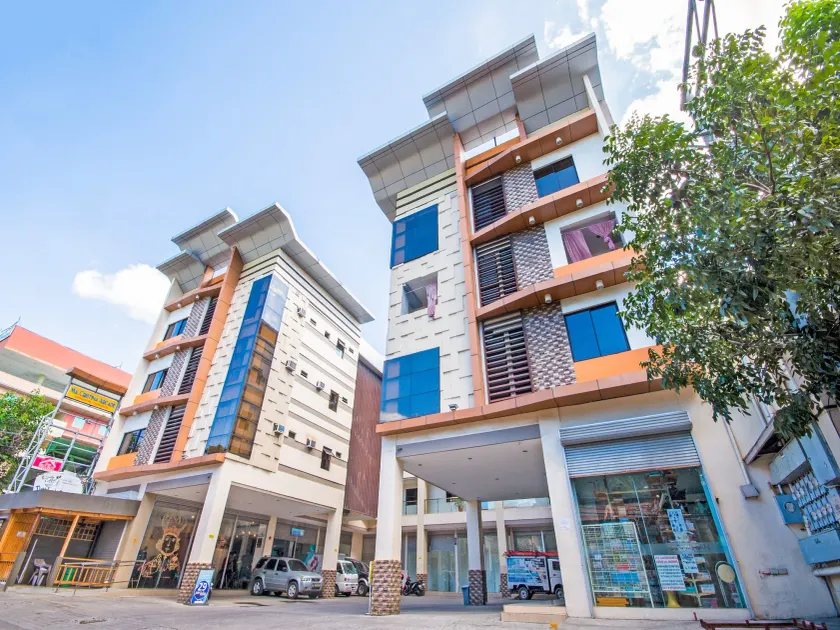 OYO 443 Maria Cristina Arcade Suites - Image 1