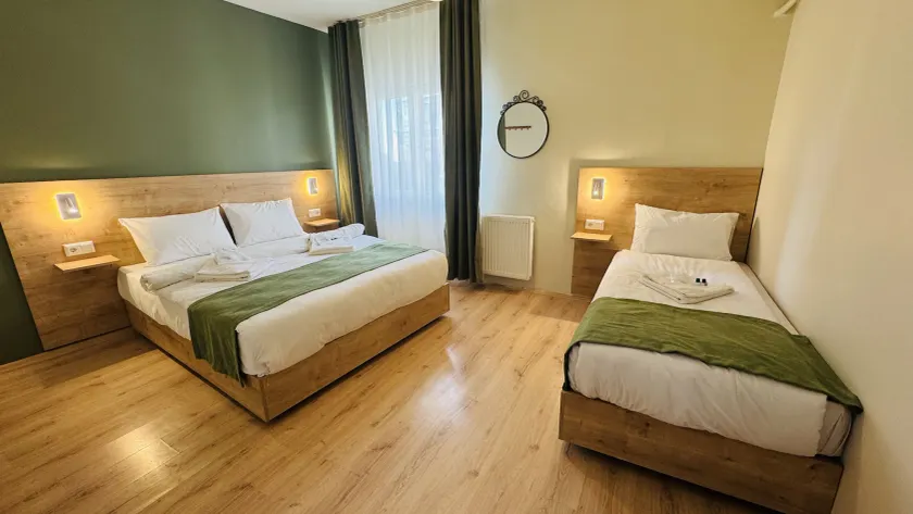 Sultan Hostel & Guesthouse - Image 1