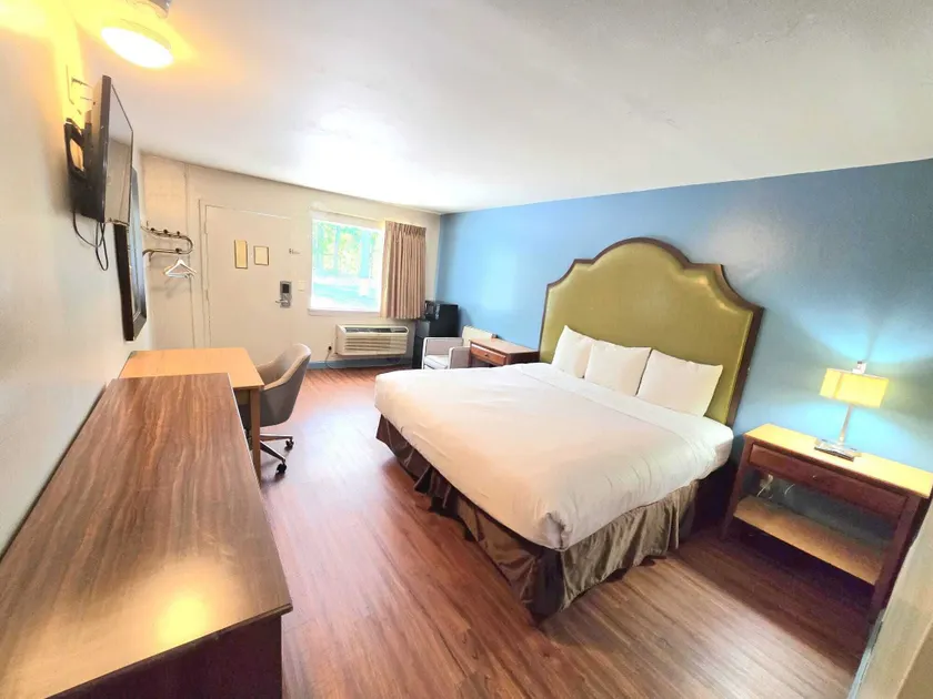 Brentwood Inn Richmond South - Image 1