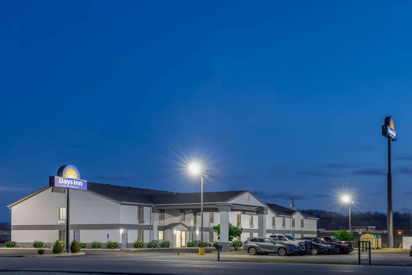 Days Inn by Wyndham Grayson - Image 1