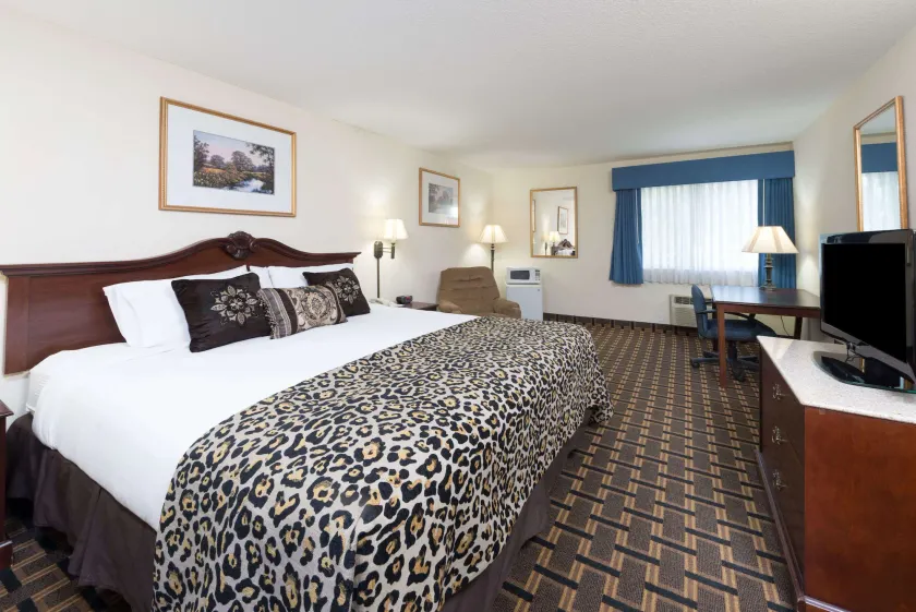 Baymont by Wyndham Osage Beach - Habitación