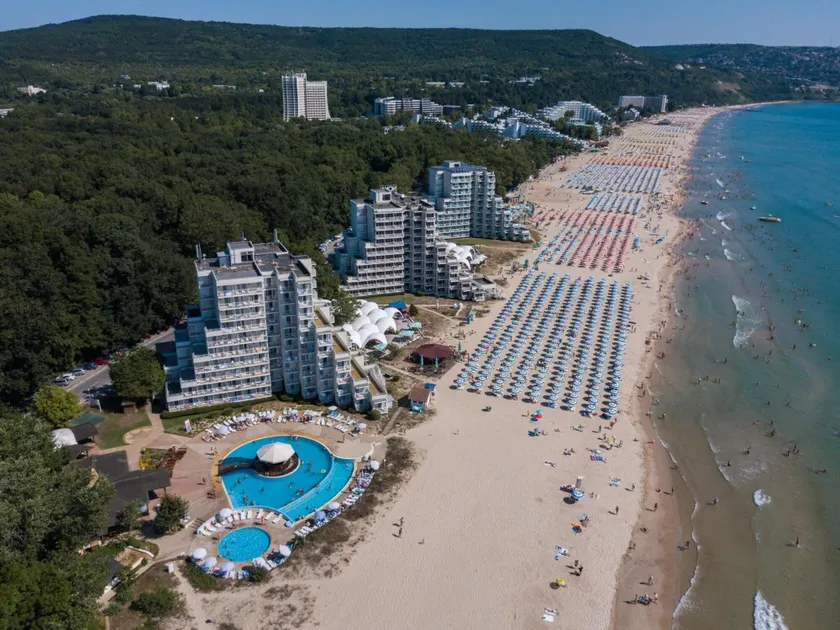 Hotel Elitsa - Image 1
