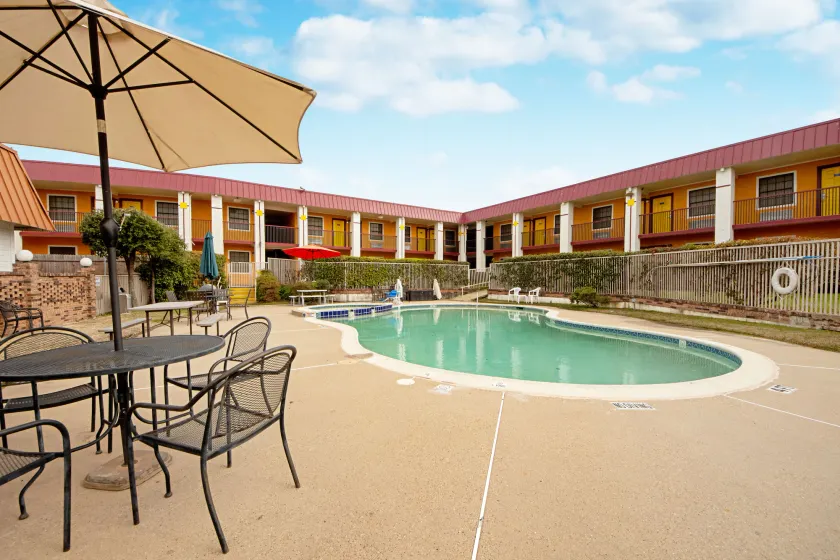 Economy Inn & Suites - Image 1