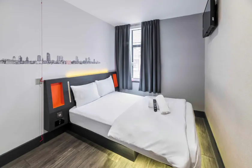 easyHotel Leeds - Image 1