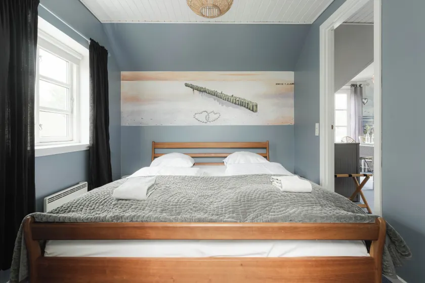 Nomad Beach Hotel - Image 1