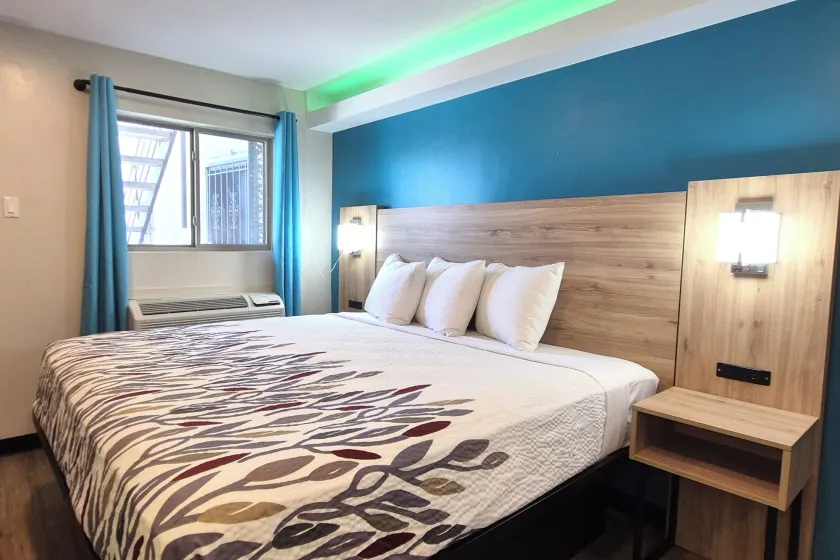 Exclusivo Inn by OYO Grand Prairie, TX - Image 1