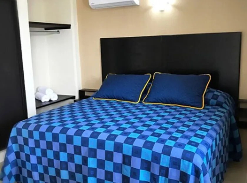 Hotel Puerto Inn - Image 1