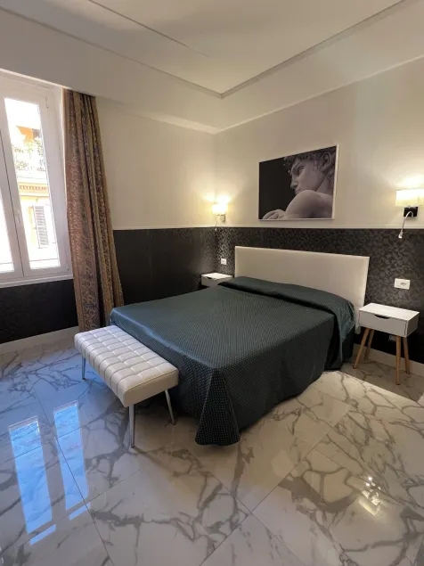 Hotel Garda - Image 1
