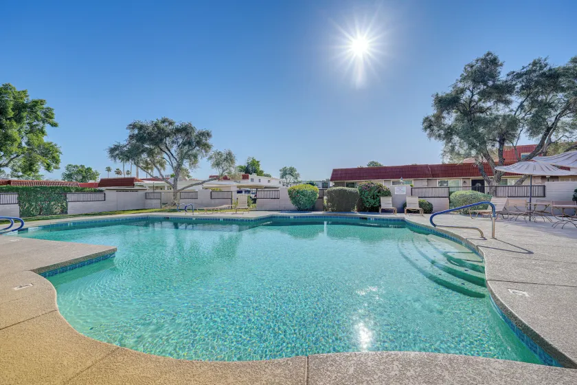 2 Mi to Old Town! Dog-friendly Condo w/ Pool - Interiör