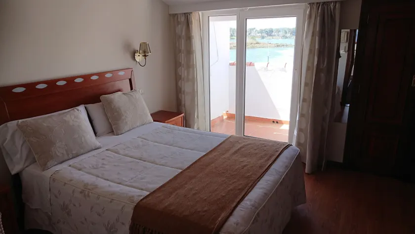 Hotel Avenida Baiona - Image 1