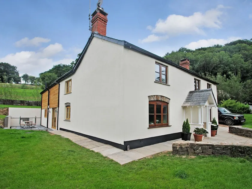 Exmoor Farmhouse - Image 1