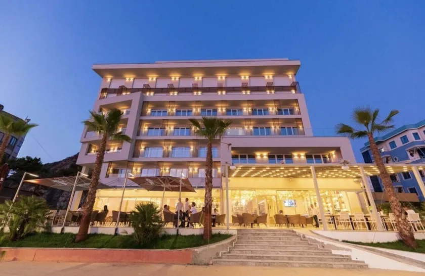 AMR Hotel - Durres - Image 1