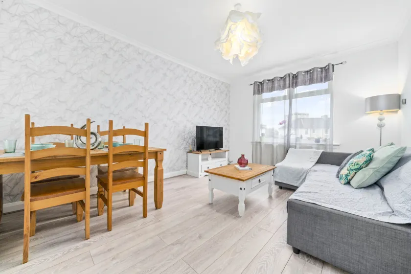 Two Bedroom Apartment by Klass Living Serviced Accommodation Motherwell - Anderson Apartment With WiFi &Parking - Zimmerausstattung