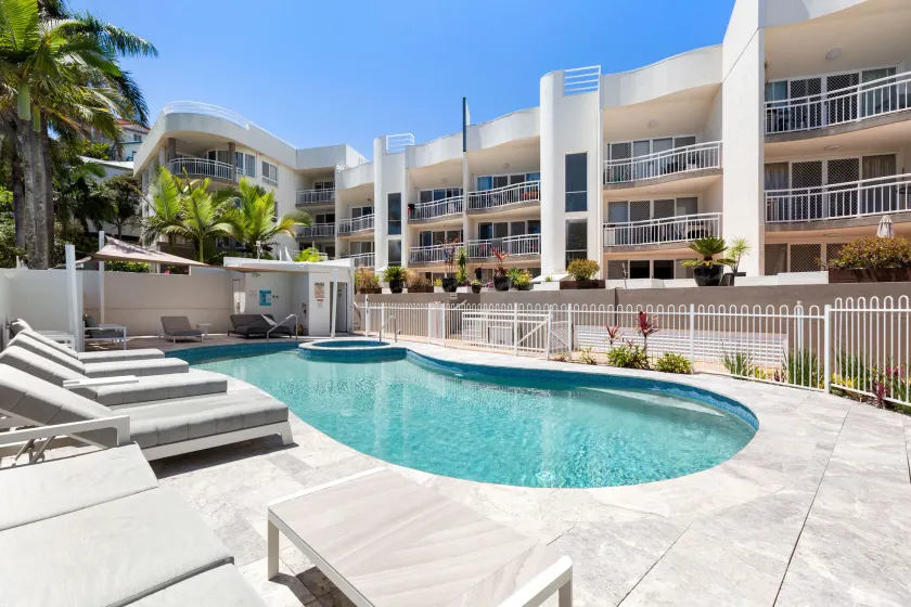 Kirra Palms Holiday Apartments - Image 1