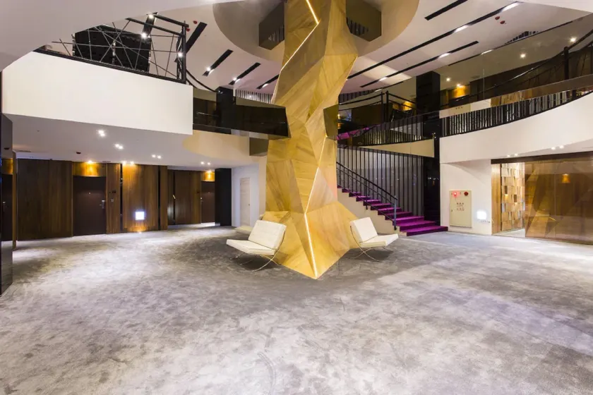 The Tree House - Hall