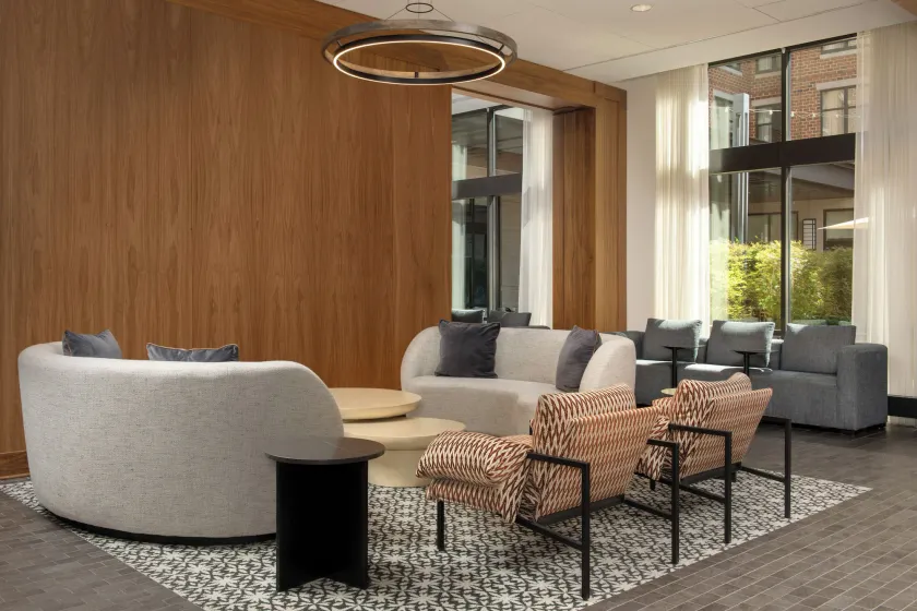Courtyard by Marriott Richmond Downtown - Hall