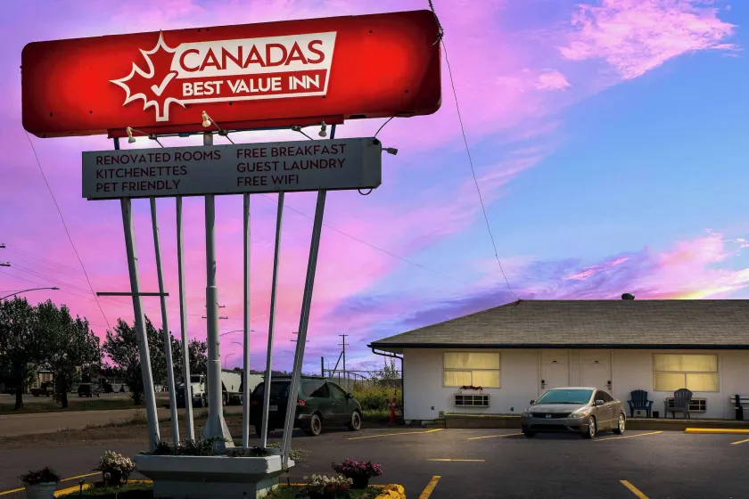 Canadas Best Value Inn Fort St John - Image 1