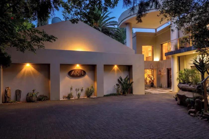 African Rock Hotel & Spa -"Relaxed Exclusivity" - Image 1