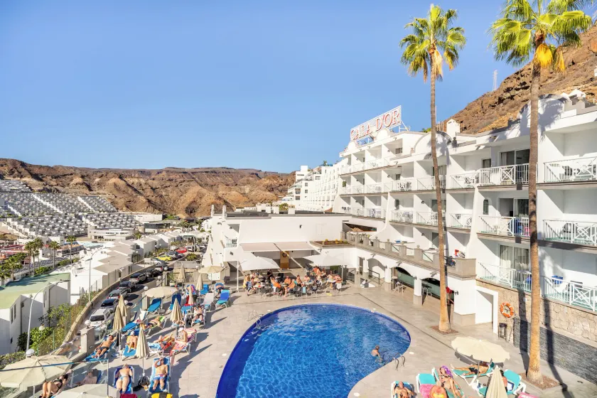 Apartamentos Cala D'Or - Image 1