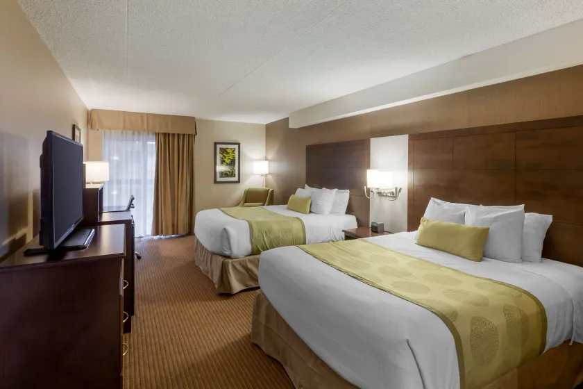 Best Western Plus Leamington Hotel & Conference Centre - Image 1