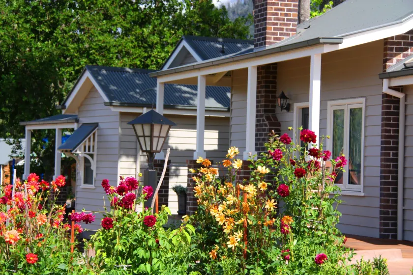 Marysville Garden Cottages - Image 1