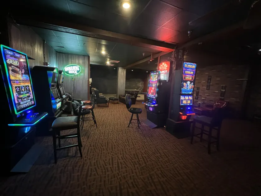 Travelodge by Wyndham Lincoln Northeast - Image 1