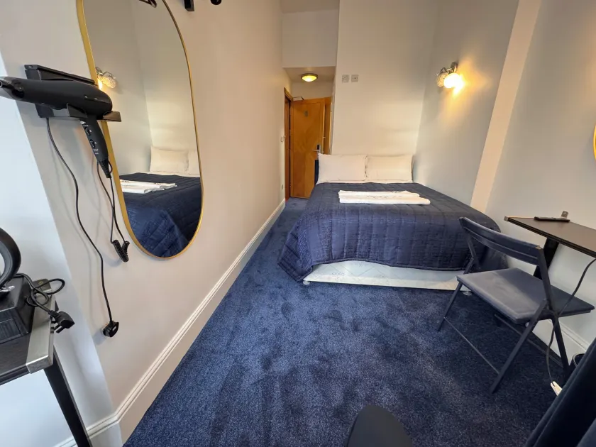 Jubilee Hotel Kensington - Image 1