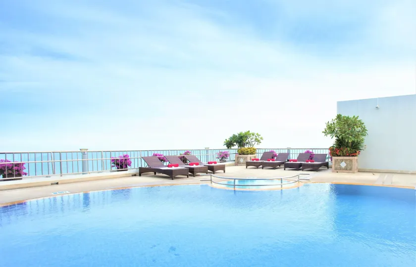 Asia Cha-am Hotel - Image 1