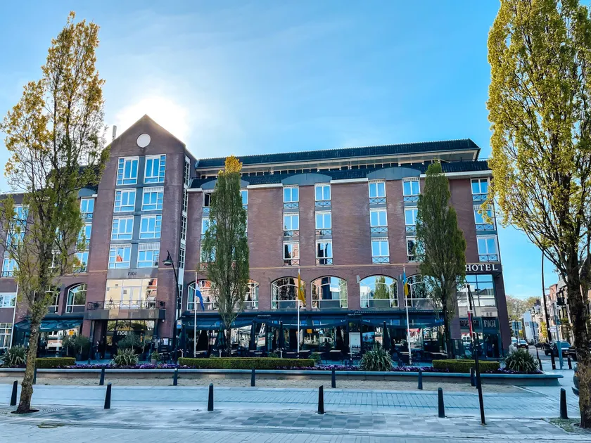 Hotel Theater Figi - Image 1