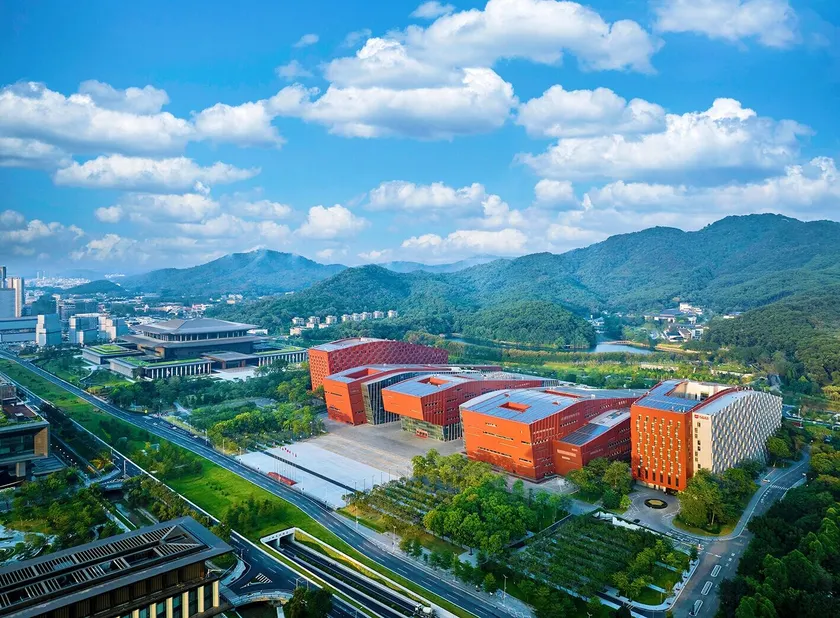 Guangzhou Baiyun International Convention Center LN Dongfang Hotel - Image 1