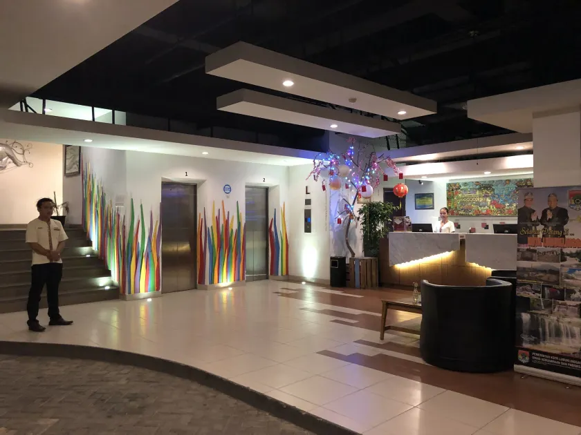 Burza Hotel - Réception