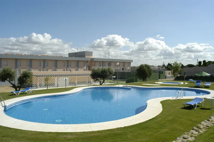 Gran Hotel Ciudad Del Sur - Image 1