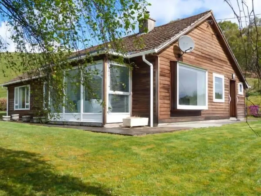 Fronthill - Image 1