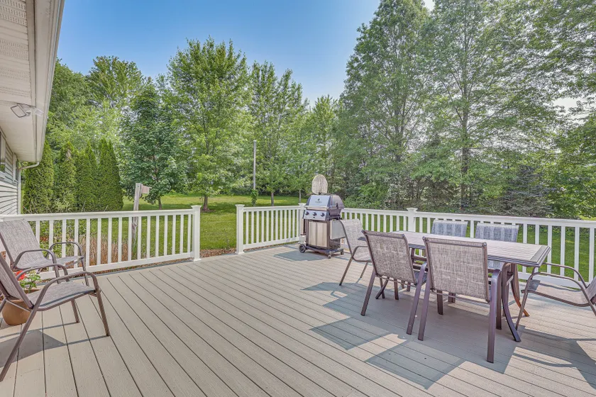 Fish, Hike & Golf: Leisurely Navarre Home w/ Yard! - Image 1