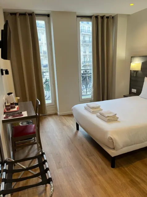 Hipotel Paris Voltaire Bastille - Image 1