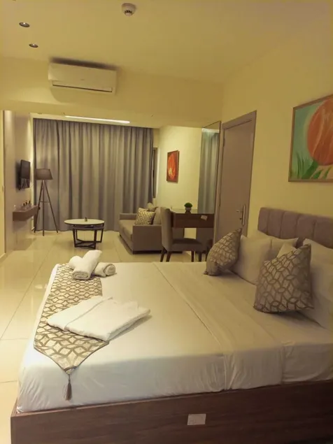 Bella Rosa Hotel - Image 1