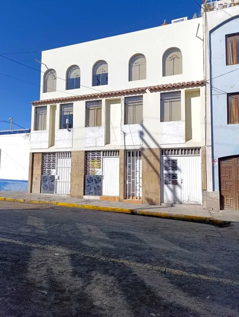 EL MONARCA AQP - Image 1