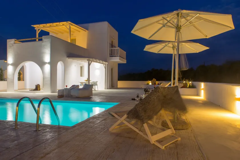 Naxian Lounge Villas - Image 1