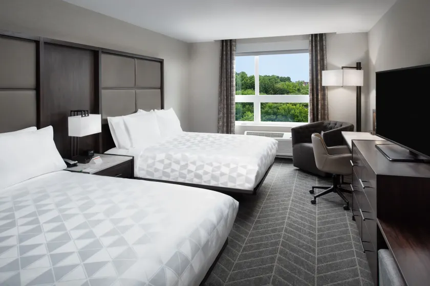 Holiday Inn Boston Logan Airport - Chelsea by IHG - Image 1